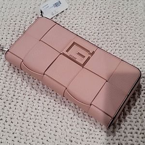 Guess wallet